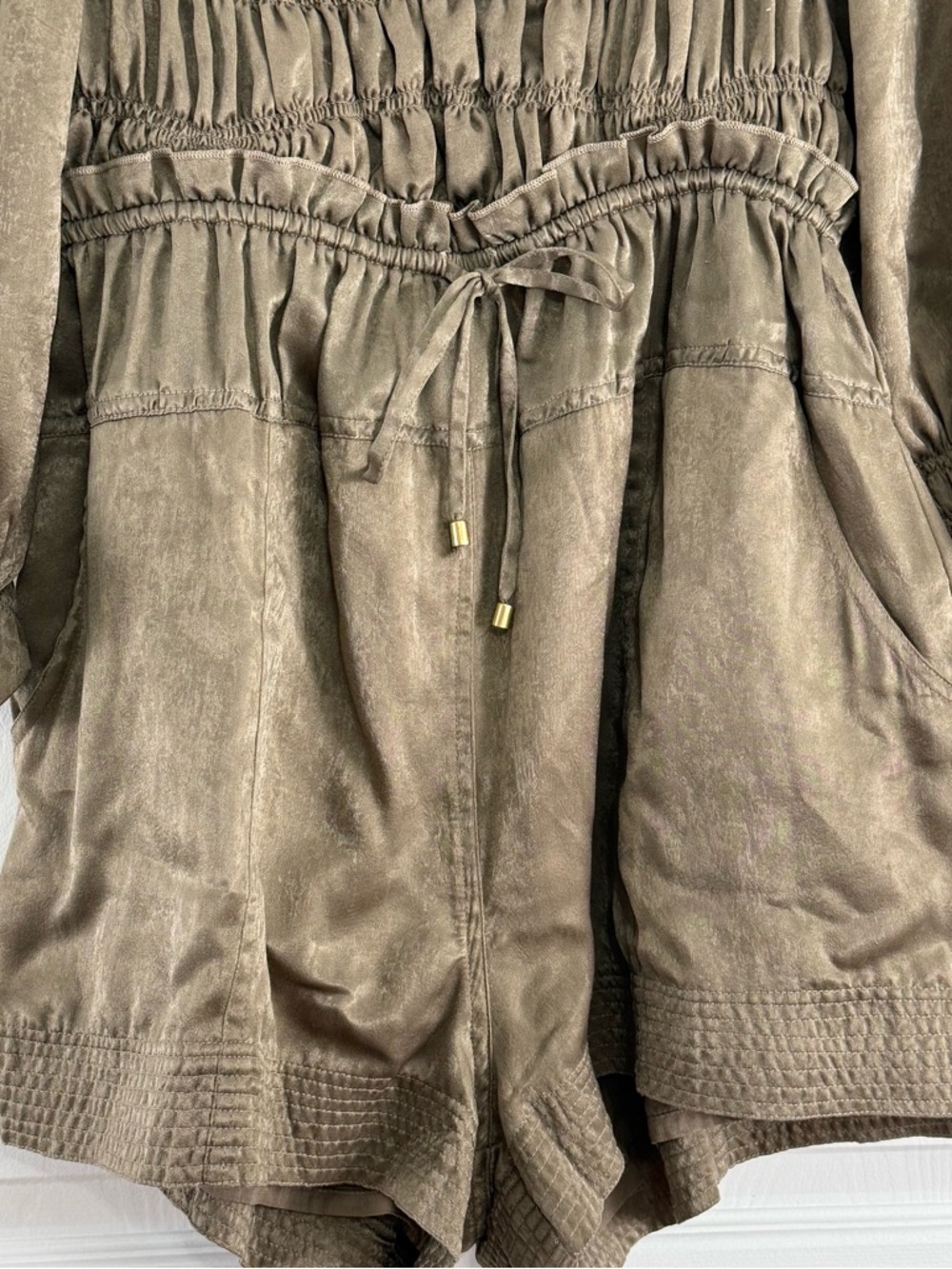 NWOT Free People Satin Smocked Olive-Brown Short Romper Medium 8/10 - Picture 4 of 9